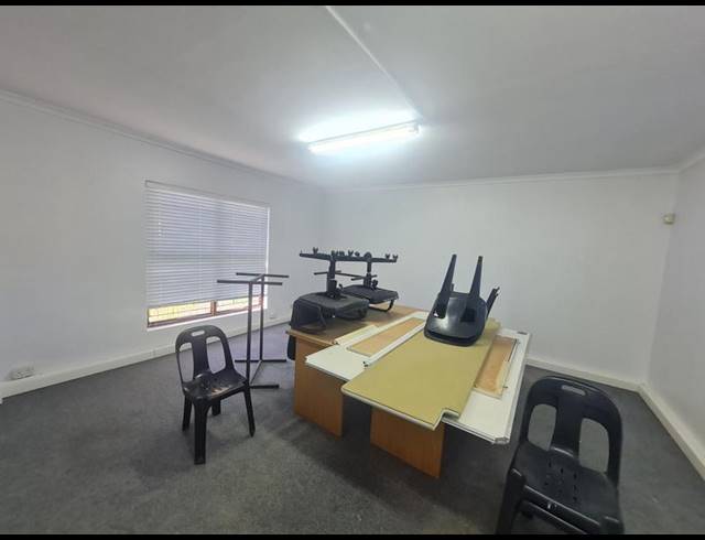 BUSINESS PROPERTY TO RENT IN AUDAS ESTATE